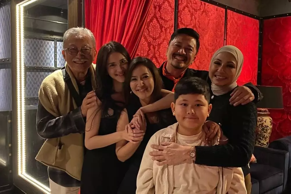 Momen pesta ulang tahun Leya Princy dihadiri El Putra © 2025 brilio.net