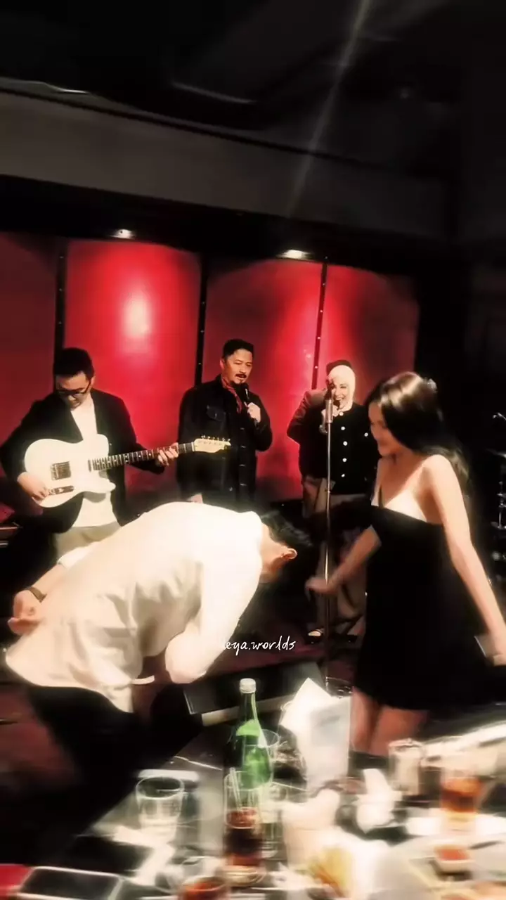 Momen pesta ulang tahun Leya Princy dihadiri El Putra © 2025 brilio.net