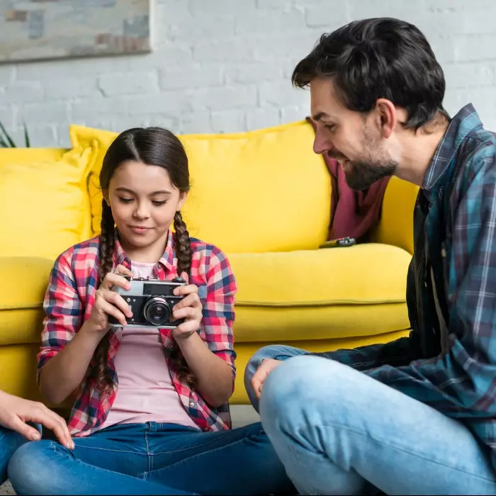 100 Kata-kata mutiara keluarga kecil yang penuh cinta 2025, bisa bikin rumah terasa lebih hangat