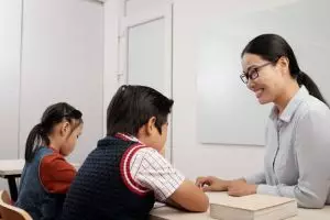 100 Kata-kata bijak guru untuk murid penuh motivasi terbaru, simpel tapi bikin tambah semangat belajar