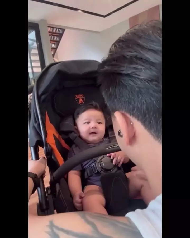 DJ Bravy bertemu Erika Carlina usai putus © 2025 Instagram DJ Bravy bertemu Erika Carlina usai putus © 2025 Instagram