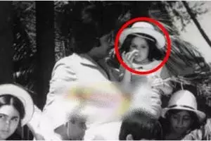 11 Potret transformasi bocah yang dulu digendong Amitabh Bachchan, kini jadi aktris bayaran termahal