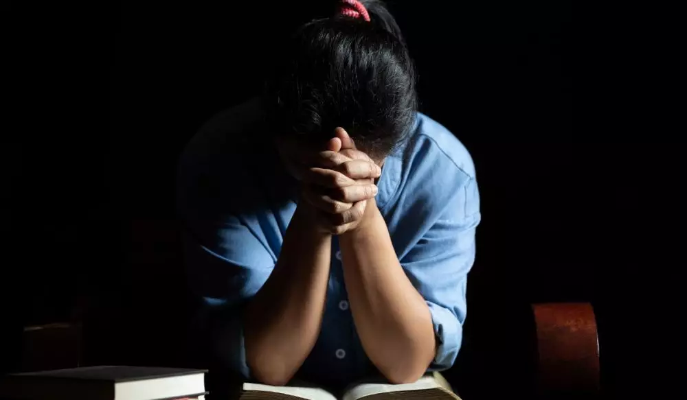 kata-kata islami menenangkan hati di masa sulit 2025 © 2025 berbagai sumber