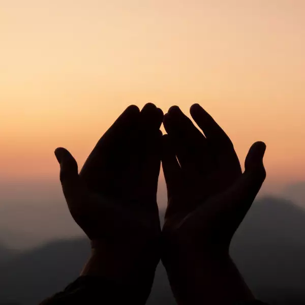 100 Kata-kata bijak bersyukur dalam segala keadaan, penyejuk hati dan pikiran