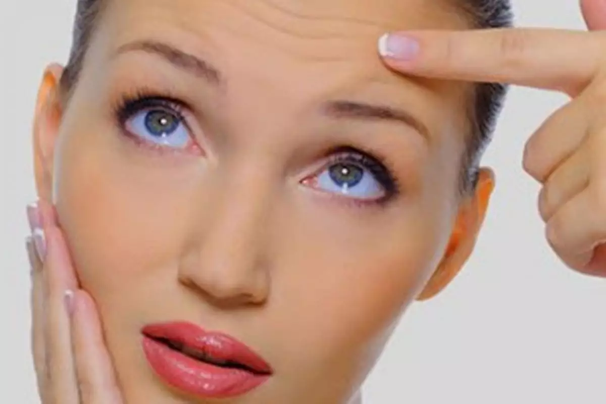 Tanpa skincare antiaging, trik hilangkan keriput wajah pakai 3 jenis buah