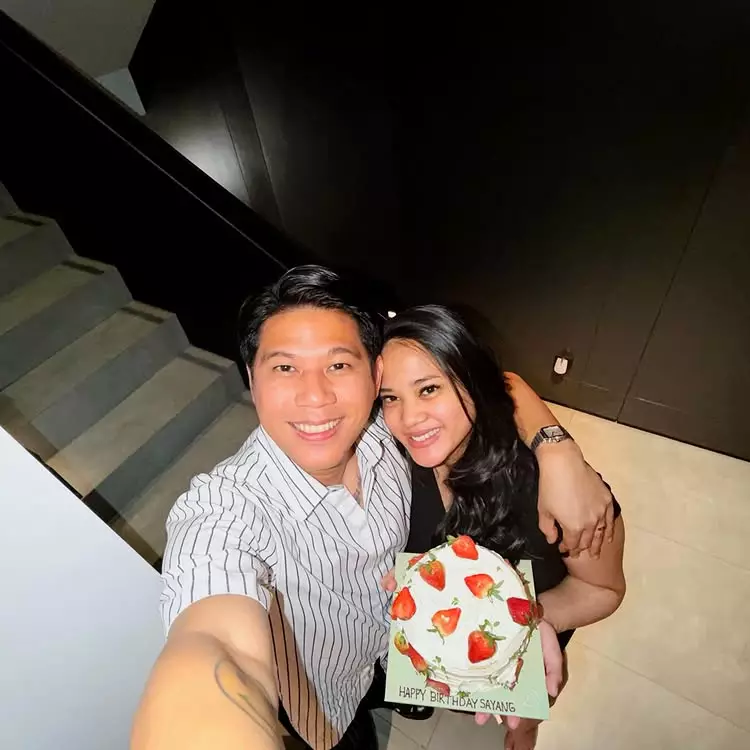 Istri Nino RAN hamil anak pertama © 2025 Instagram