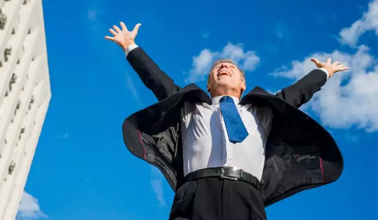 100 Kata-kata motivasi kerja keras untuk meraih impian 2025, biar semangatmu nggak cuma di awal doang