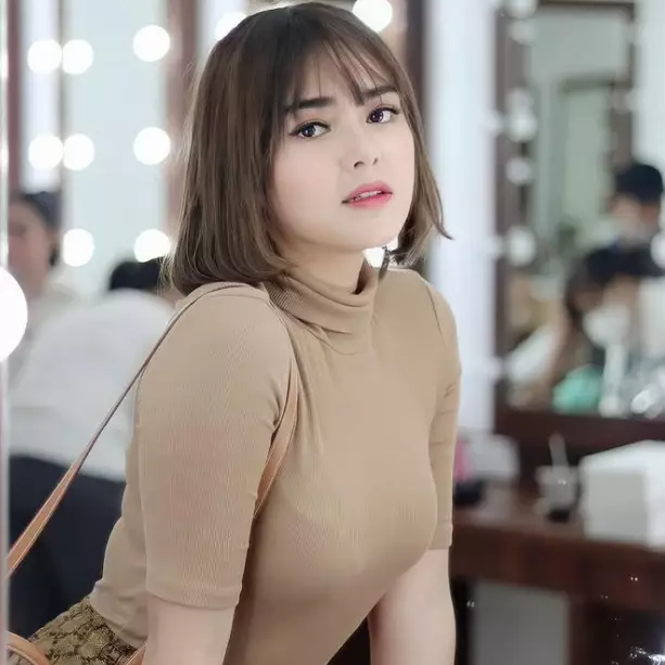 Amanda Manopo spill ratusan koleksi parfumnya, ada yang harganya Rp15 juta per botol