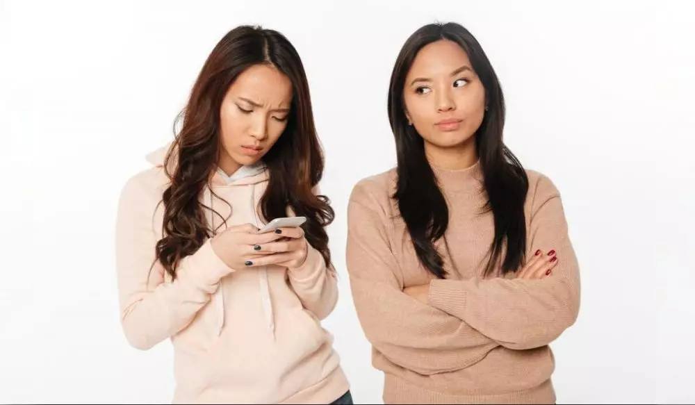 100 Kata-kata galau sahabat berubah tanpa alasan 2025, biar kamu bisa santai dan fokus ke diri sendiri © 2025 brilio.net