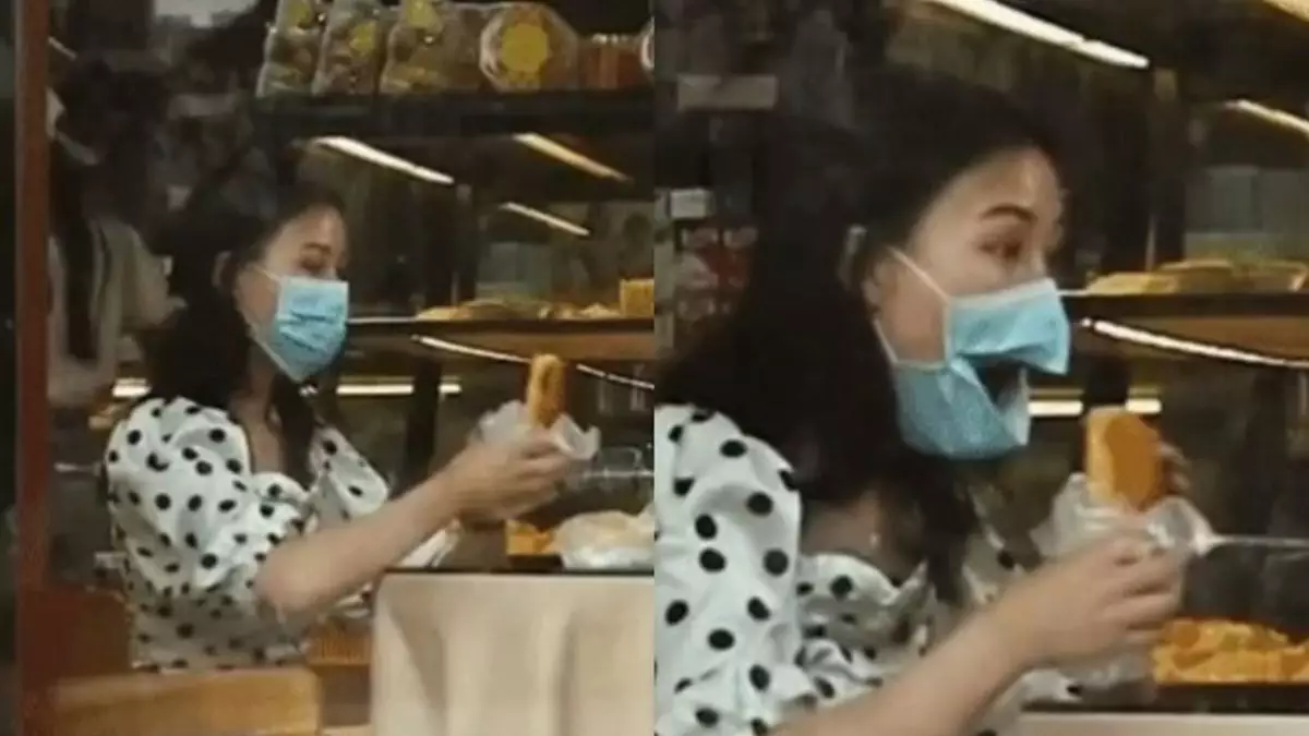 Kelakuannya bikin geleng kepala, 11 potret cewek saat makan ini beneran nggak masuk akal tapi ngakak