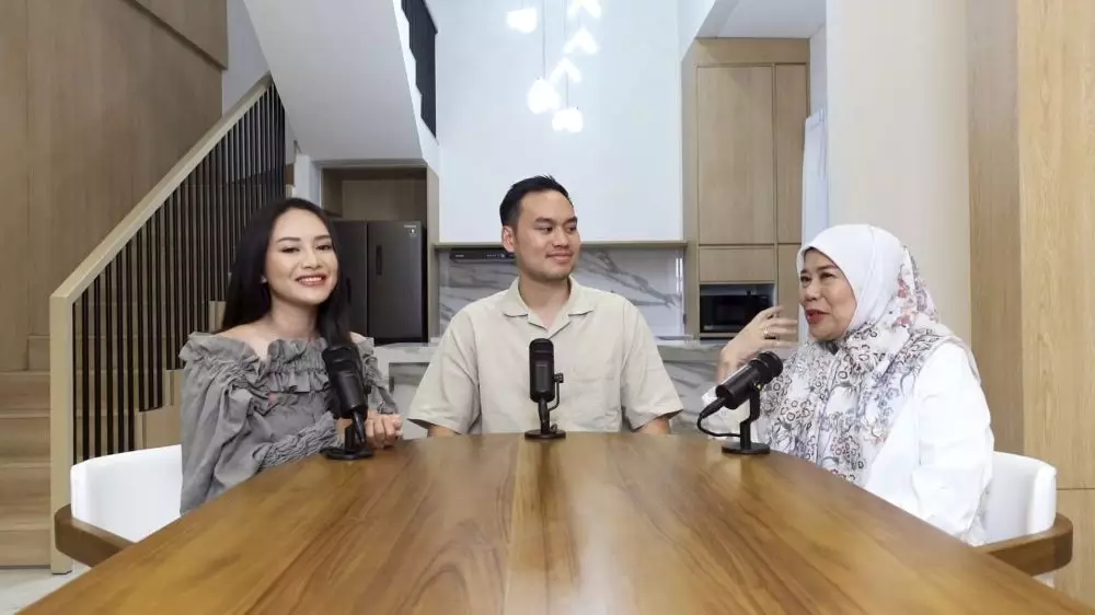 Dewi Yull tegas soal perlakuan suami harus mulia kepada istri © 2025 brilio.net