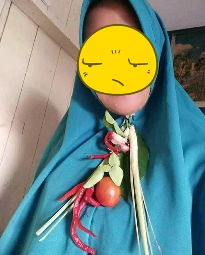 tampil beda pakai aksesori nyeleneh © berbagai sumber