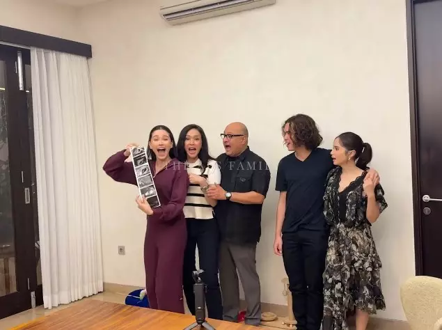 Alyssa Daguise umumkan kehamilan ke keluarga Al © YouTube