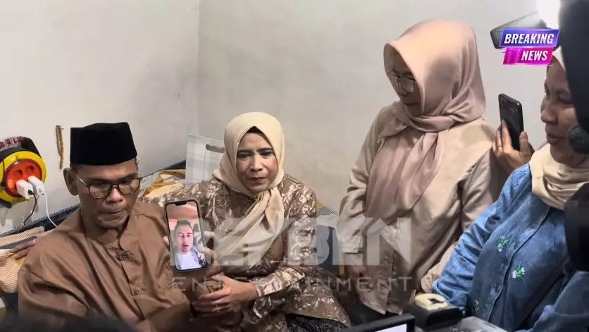 Fahmi Bo resmi nikah lagi dengan eks istri © berbagai sumber Fahmi Bo resmi nikah lagi dengan eks istri © berbagai sumber
