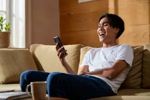 50 Teka-teki gombalan maut yang bikin baper seketika, jawabannya bikin deg-degan