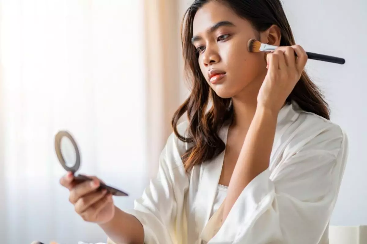 10 Rekomendasi produk makeup lokal untuk pemula harga di bawah Rp50 ribu, murah tapi berkualitas