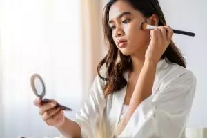 10 Rekomendasi produk makeup lokal untuk pemula harga di bawah Rp50 ribu, murah tapi berkualitas