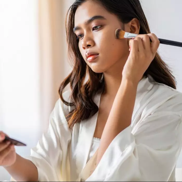 10 Rekomendasi produk makeup lokal untuk pemula harga di bawah Rp50 ribu, murah tapi berkualitas