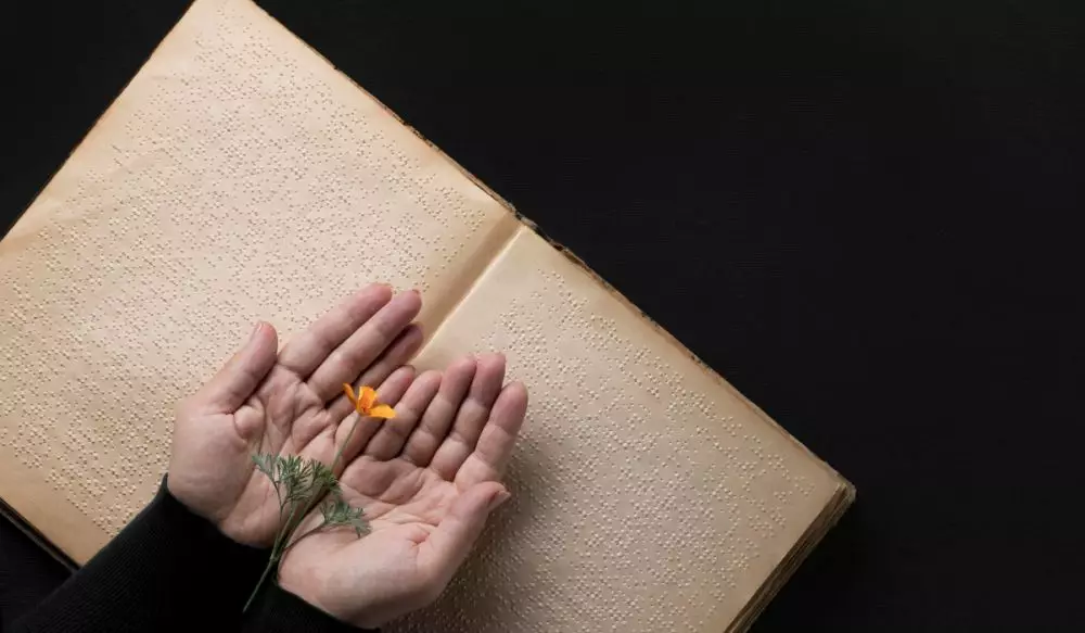 Kata-kata islami tentang kesabaran di setiap ujian © 2025 brilio.net Kata-kata islami tentang kesabaran di setiap ujian © 2025 brilio.net