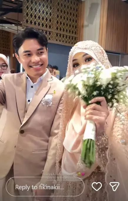 YouTuber Fiki Naki resmi nikahi Tina © Instagram YouTuber Fiki Naki resmi nikahi Tina © Instagram
