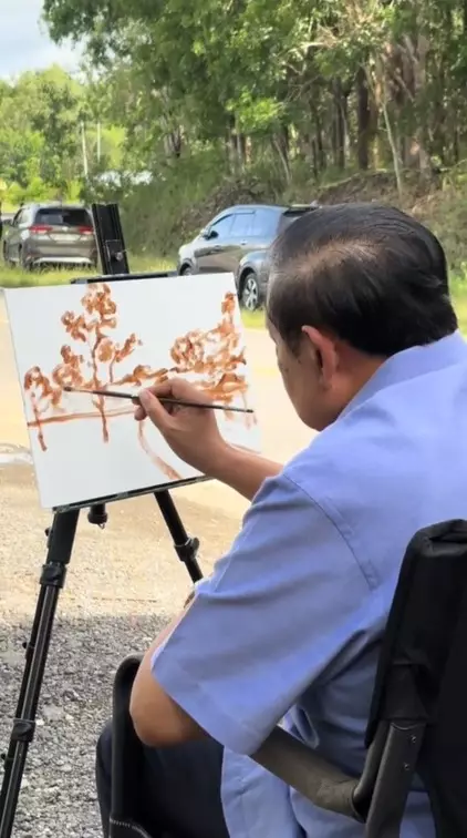 SBY spontan lukis pemandangan desa Wonogiri © TikTok