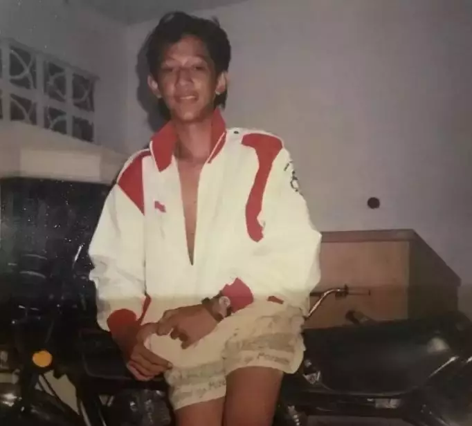 potret lawas presenter pria saat kuliah © berbagai sumber potret lawas presenter pria saat kuliah © berbagai sumber