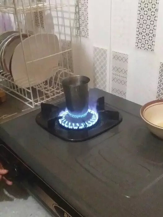 masak di kompor © berbagai sumber