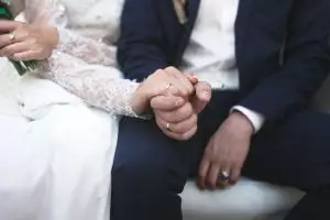 100 Kata-kata ucapan pernikahan Islami penuh doa terbaik, biar momen bahagianya makin hangat