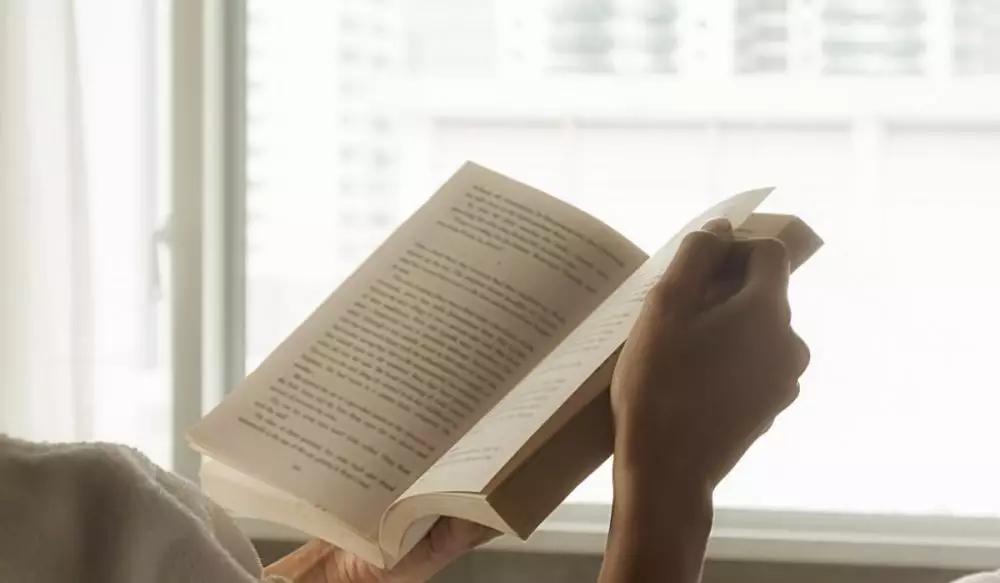 100 Kata-kata islami menenangkan hati saat gelisah © 2025 brilio.net 100 Kata-kata islami menenangkan hati saat gelisah © 2025 brilio.net