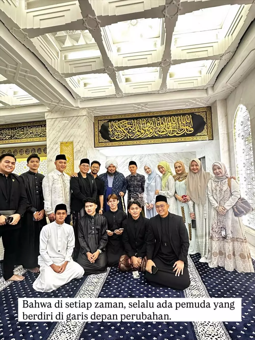 Pengakuan Insanul Fahmi sudah nikahi Inara Rusli © berbagai sumber Pengakuan Insanul Fahmi sudah nikahi Inara Rusli © berbagai sumber