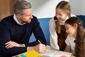 100 Kata-kata bijak guru untuk murid penuh nasihat, bantu kamu tetap fokus meski lagi banyak distraksi