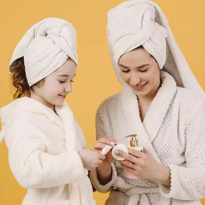 Kulit anak harus dirawat, 9 skincare aman untuk usia 7 tahun dengan harga di bawah Rp100 ribu