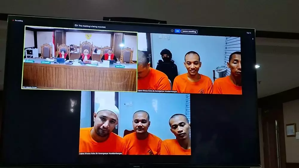 Ammar Zoni bahagai bisa bertemu dokter Kamelia © 2025 brilio.net Ammar Zoni bahagai bisa bertemu dokter Kamelia © 2025 brilio.net