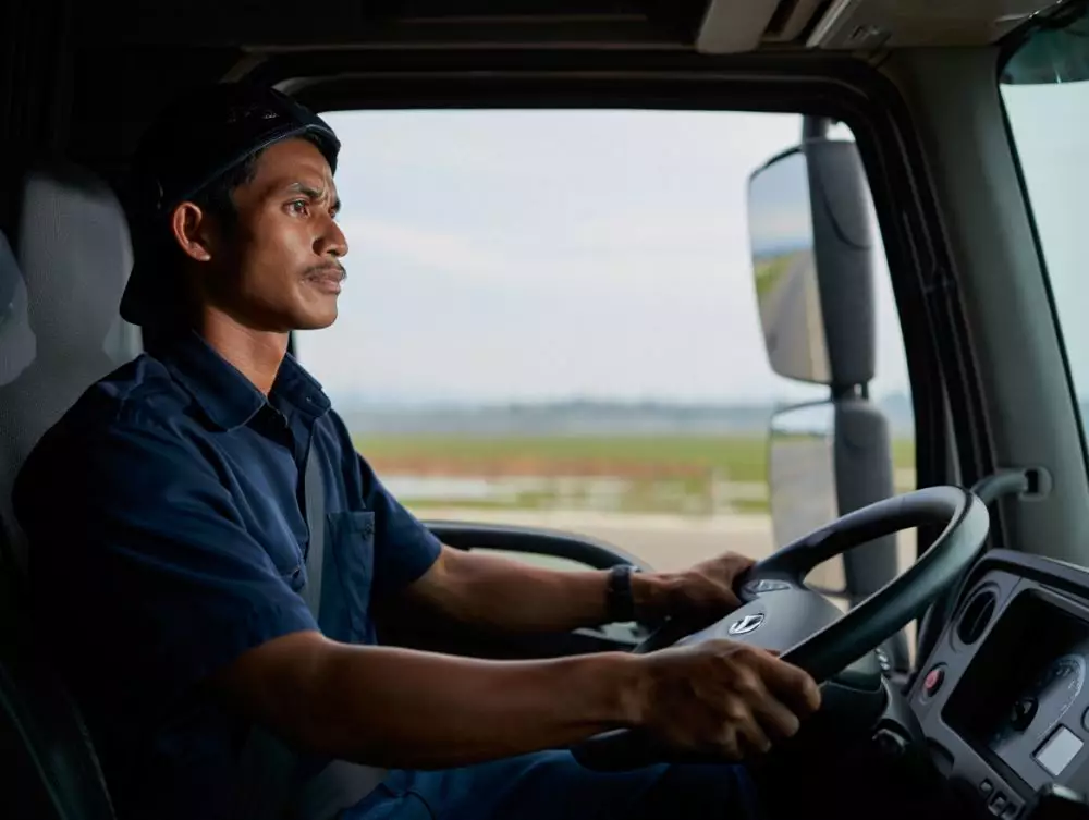 Kata-kata perjuangan seorang sopir © 2025 brilio.net Kata-kata perjuangan seorang sopir © 2025 brilio.net