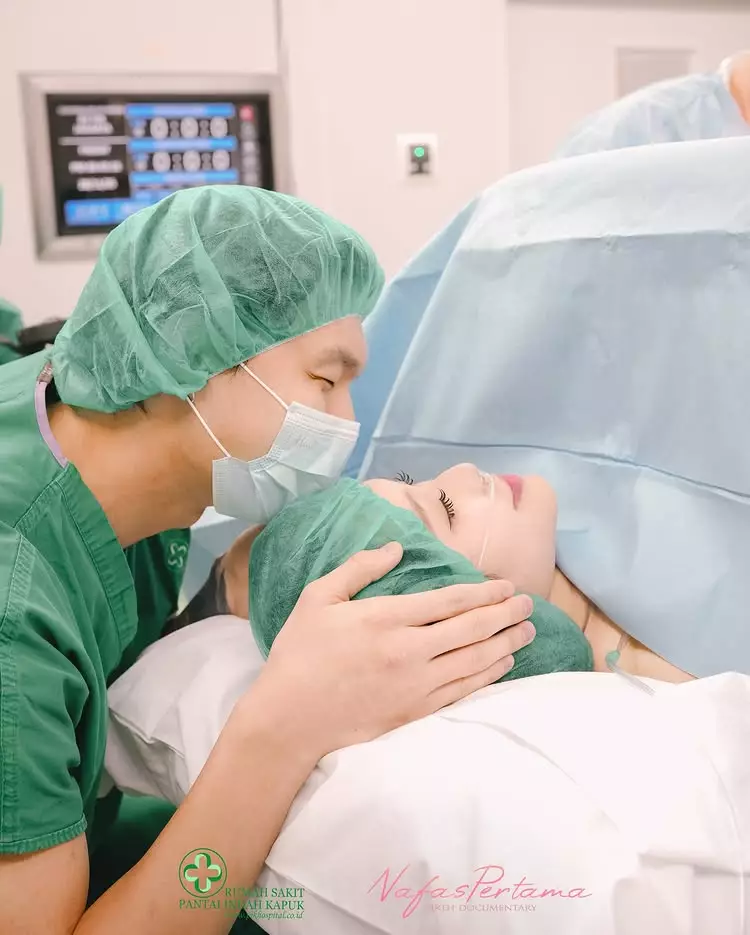 Nita Vior melahirkan anak pertama © 2025 Instagram