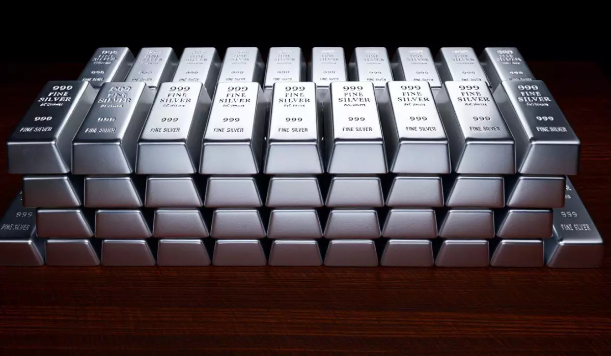 Harga perak tembus rekor sepanjang masa, naik 13% hanya dalam sebulan
