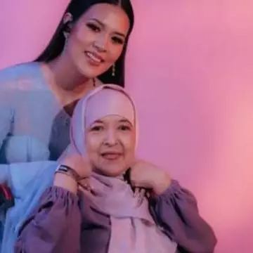 Ibu Raisa meninggal dunia, Hamish Daud sampaikan pesan duka mendalam