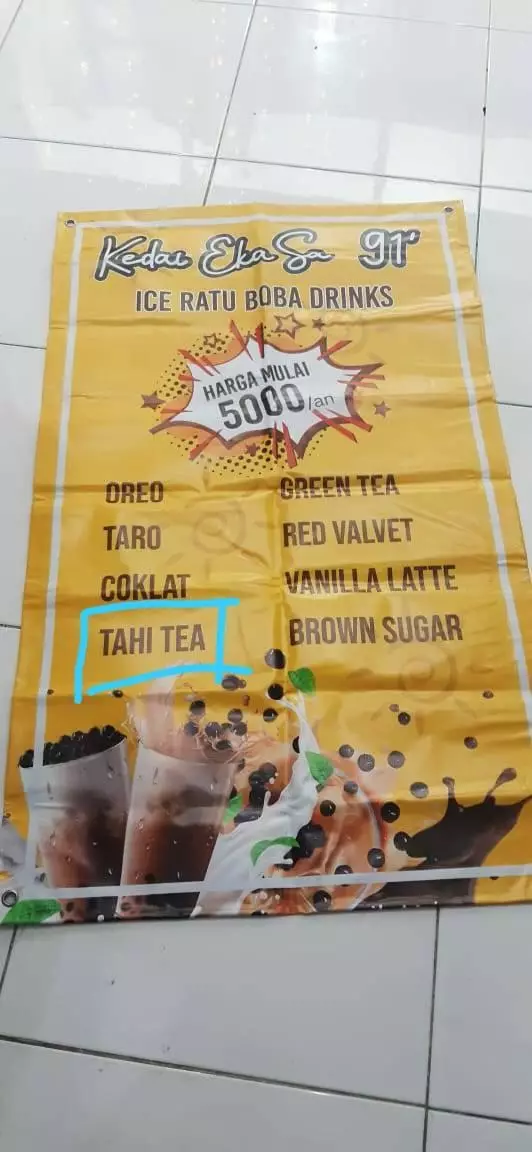 tulisan kocak spanduk minuman kekinian © berbagai sumber