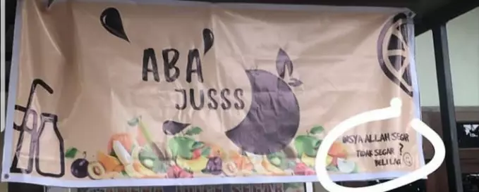 tulisan kocak spanduk minuman kekinian © berbagai sumber