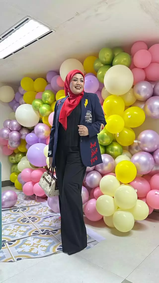 Elly Sugigi sarankan Inara Rusli nikah siri © berbagai sumber Elly Sugigi sarankan Inara Rusli nikah siri © berbagai sumber