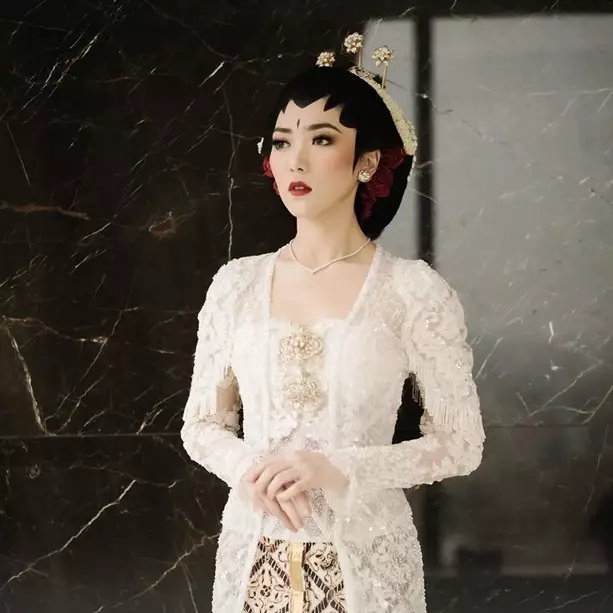 9 Makna riasan pengantin adat Jawa, nggak cuma bikin anggun tapi juga penuh doa dan filosofi hidup
