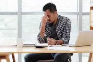 100 Kata-kata sedih capek, mewakili perasaan dan menenangkan diri