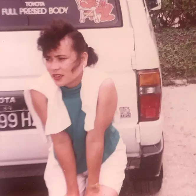 gaya stylish masa muda ibu pesinetron © instagram gaya stylish masa muda ibu pesinetron © instagram