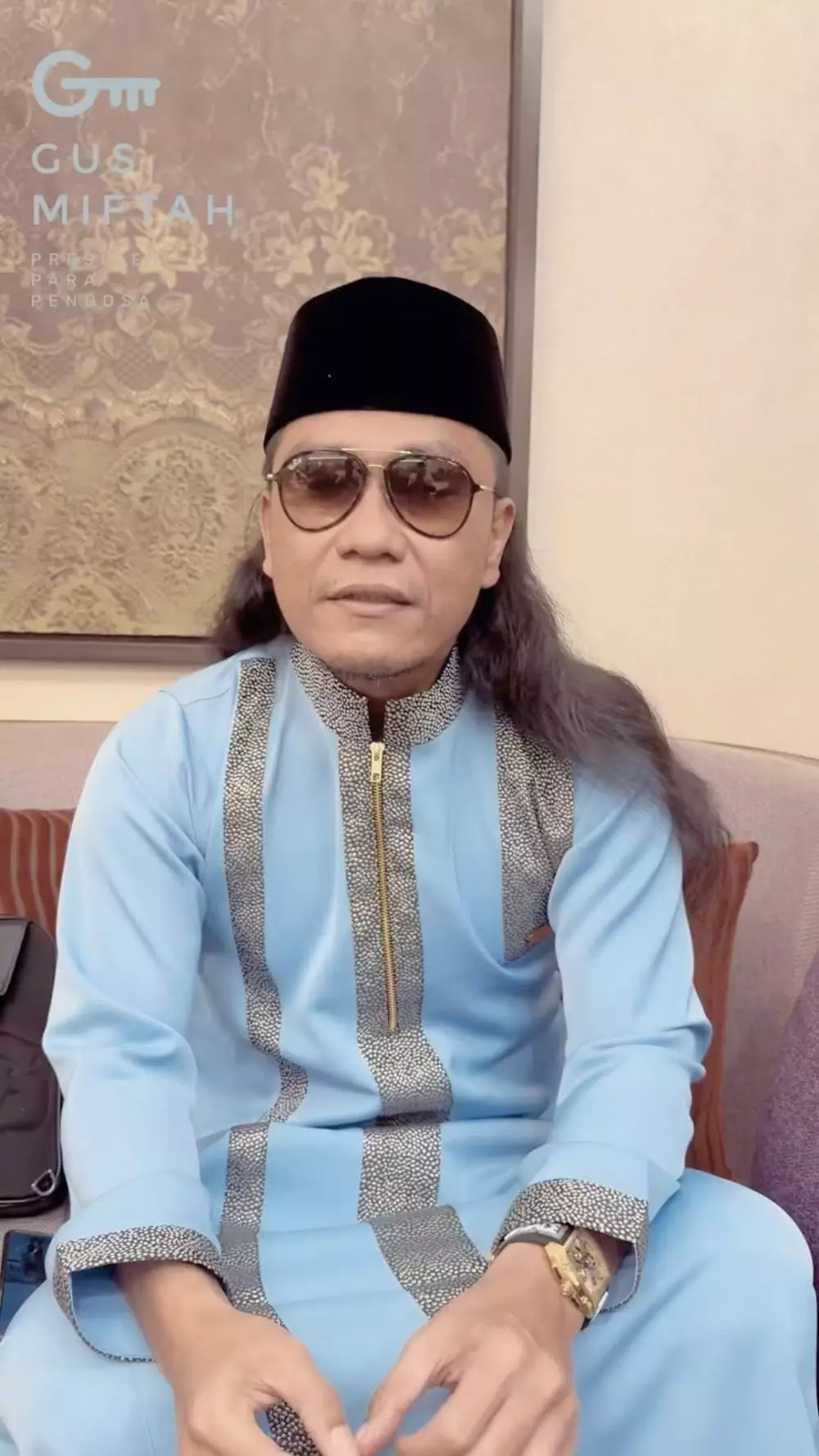 Bukti kepedulian Gus Miftah untuk korban banjir © berbagai sumber Bukti kepedulian Gus Miftah untuk korban banjir © berbagai sumber