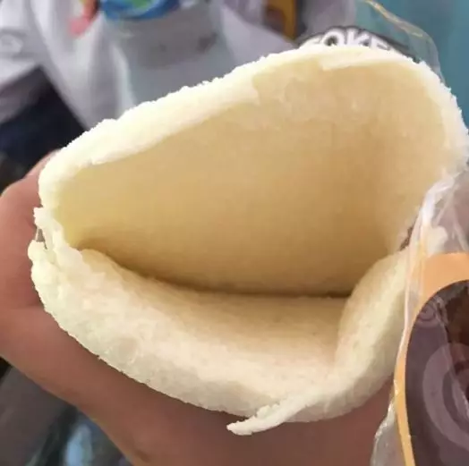 momen apes pas makan roti © Berbagai sumber