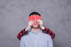 100 Kata-kata mutiara tentang cinta yang meneduhkan, cocok dibaca saat kamu butuh rasa tenang di hati