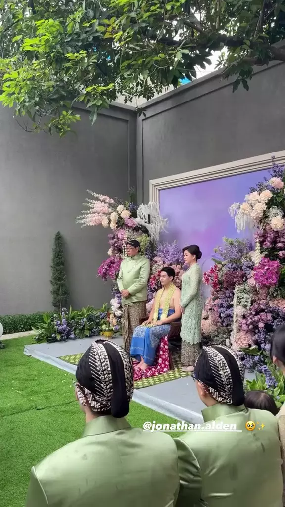 Brisia Jodie dan Jonathan Alden jalani siraman sebelum menikah © 2025 brilio.net
