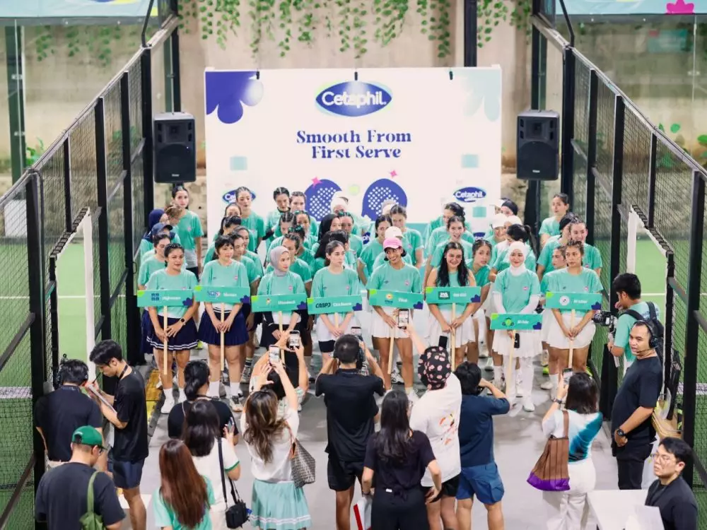 Smooth From First Serve Cetaphil  Cetaphil 