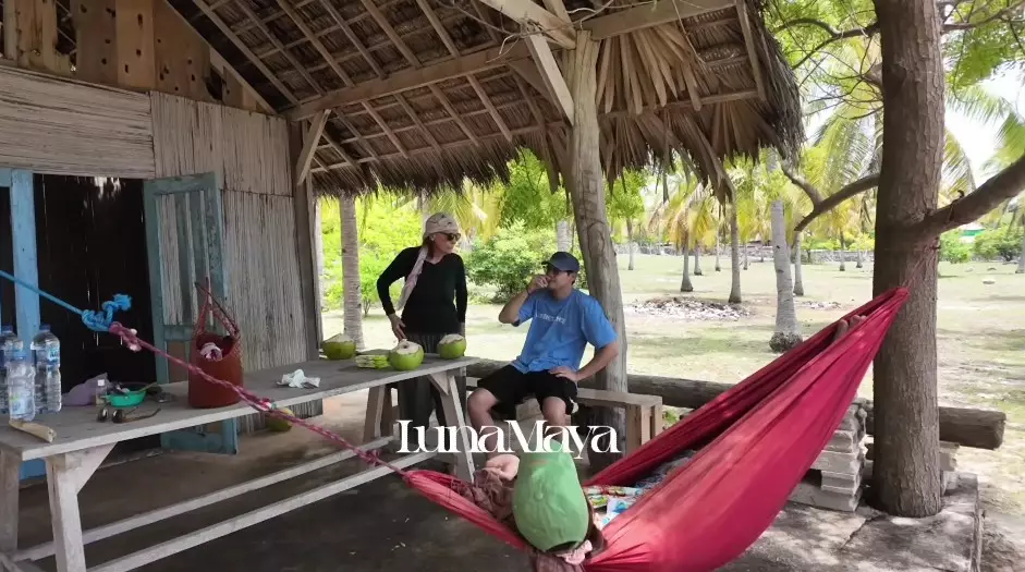 Rumah ibunda Luna Maya di Pulau Rote © YouTube