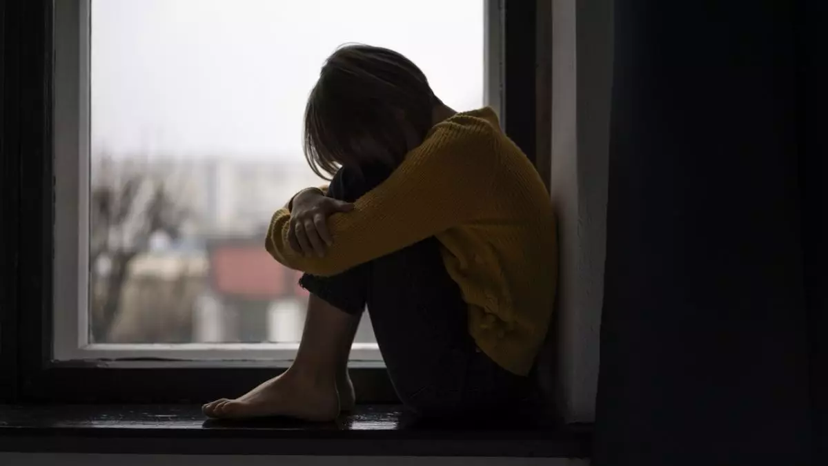 100 Kata-kata sedih hati yang terluka, mewakili perasaan terdalam